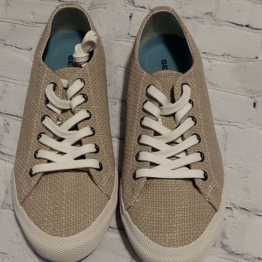 Sz 6 Seavees Rafia Monterey Sneaker NIB